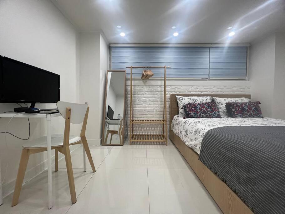 Hongdae Hk Villa *
